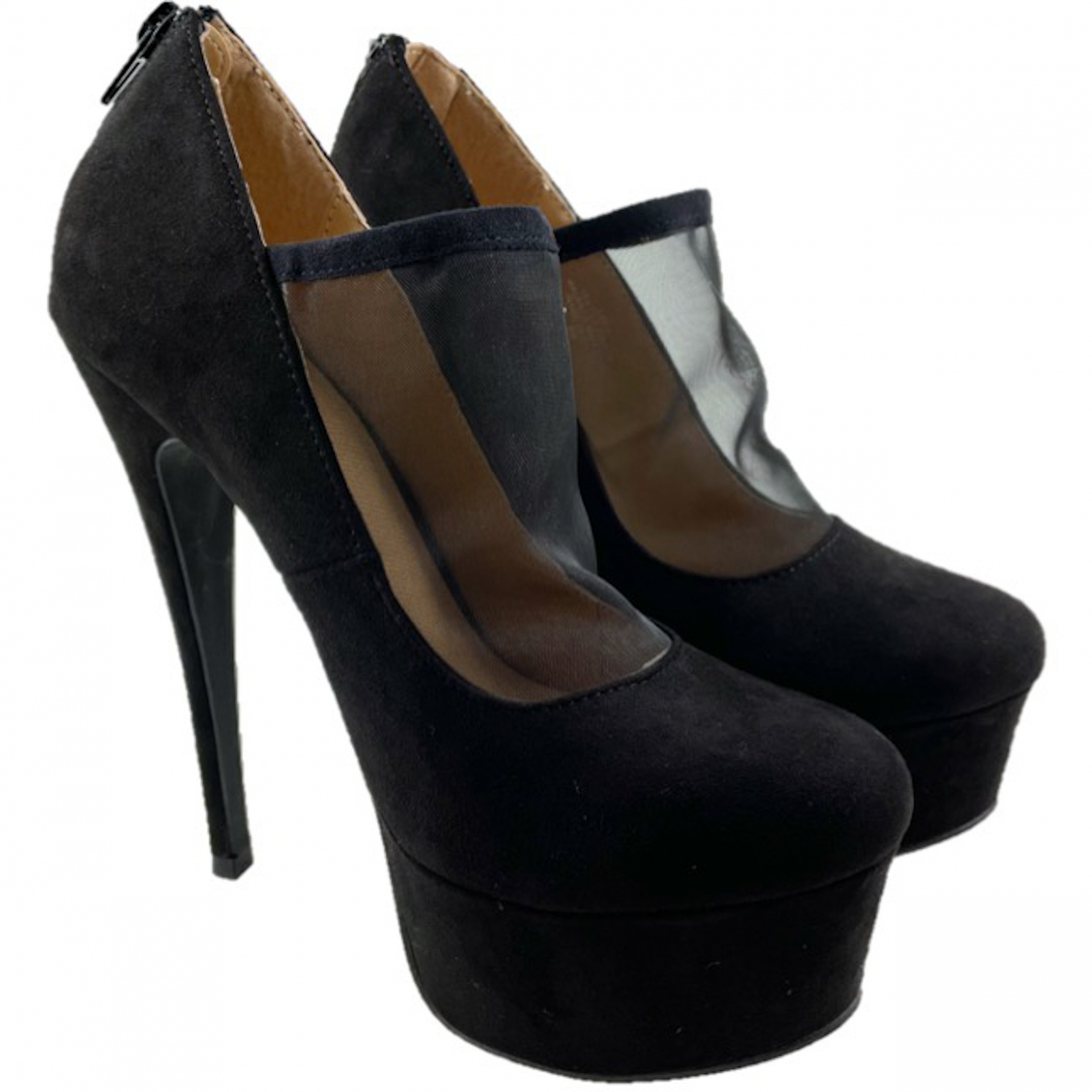 Lola Black Court Shoe